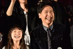 左から新井美羽、山下健二郎。