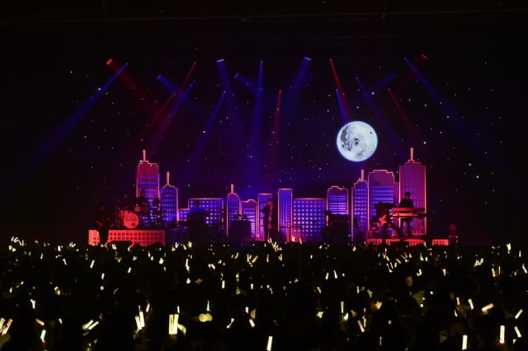 センラ「SENRA LIVE TOUR S STILO!!! :RE」の様子。（撮影：小松陽祐［ODD JOB］）