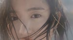 杏沙子「ファーストフライト」ミュージックビデオのワンシーン。
