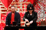 お茶を点てるToshl（右）と大悟（千鳥）。(c)カンテレ