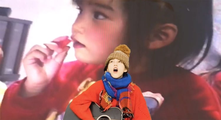のん「クリスマスソング」MVのワンシーン。