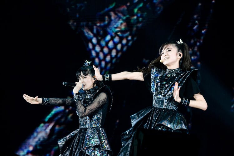 BABYMETAL「METAL GALAXY WORLD TOUR IN JAPAN EXTRA SHOW『LEGEND - METAL GALAXY』」の様子。（撮影：瀧本“JON...”行秀）