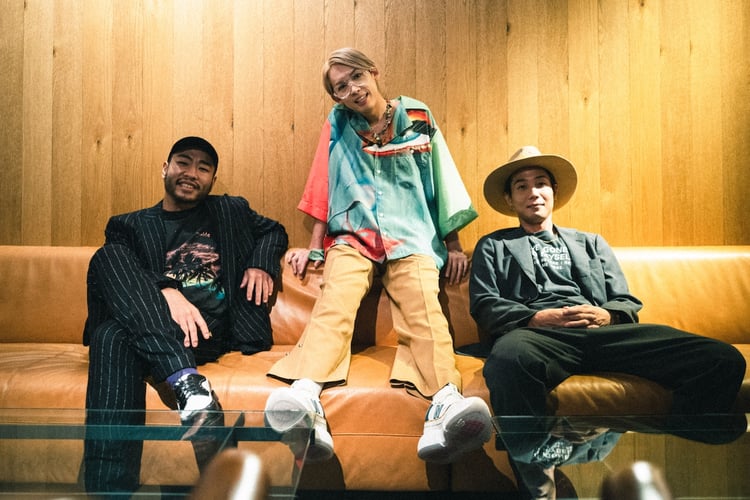 Blue VintageとSALU（中央）