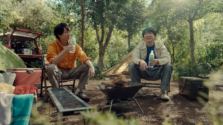 「三ツ矢サイダー」新テレビCM「いいやまびこ」編より。
