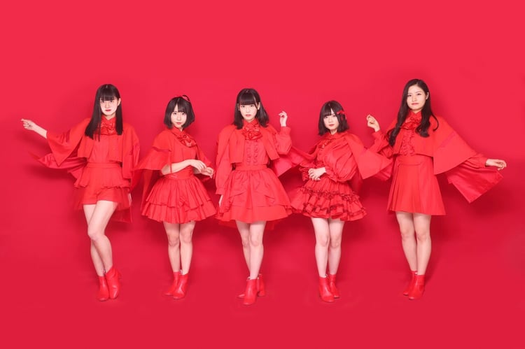 九州女子翼。左から鈴川瑠菜、山本愛理、実玖、花音、詩絵里。