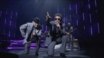 鈴木雅之「違う、そうじゃない」ライブ映像より。