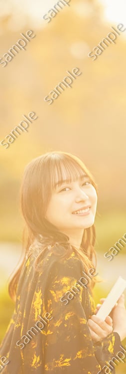 鈴木絢音（乃木坂46）「言葉の海をさまよう」封入特典サンプル（撮影：新津保建秀）