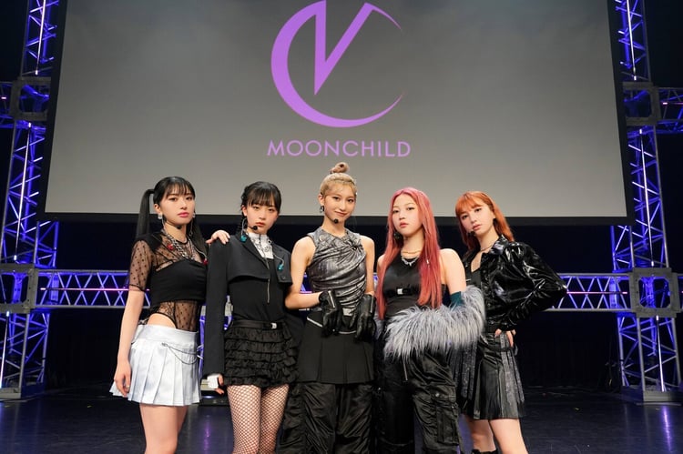 MOONCHILDショーケースライブでファンと対面「皆さんといろんな景色を