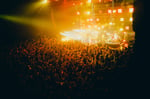 「PEOPLE 1 2022 AW TOUR “嘘だらけのPEOPLE 1” 再振替公演」の様子。（Photo by renzo masuda）