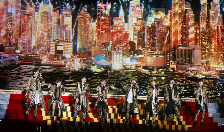 「Hey! Say! JUMP 15th Anniversary LIVE TOUR 2022-2023」の様子。