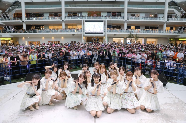 SKE48「好きになっちゃった」リリース記念イベントで撮影された記念写真。(c)2023 Zest, Inc. / AEI