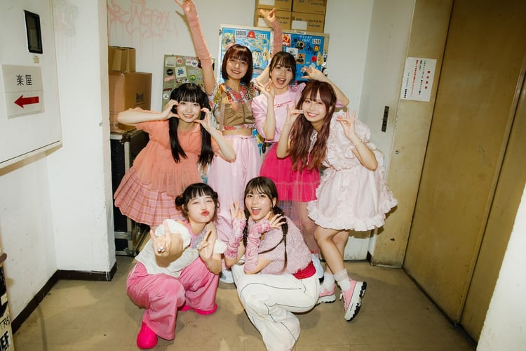 KiSS KiSS（Photo by sotobayashi kenta）