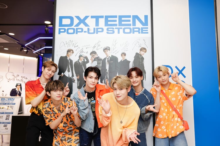 DXTEEN (c)LAPONE Entertainment