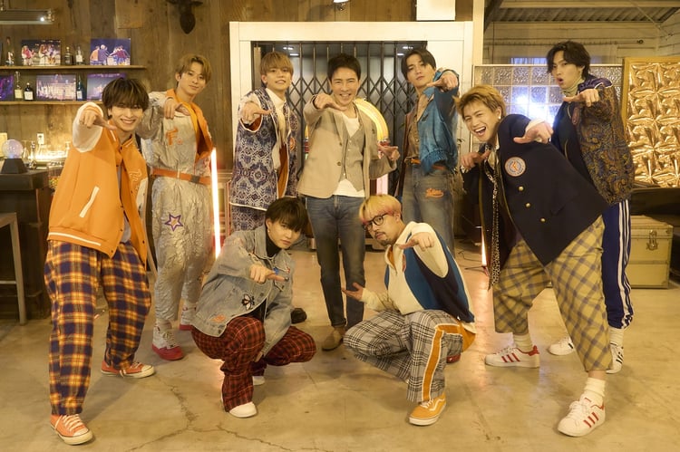 郷ひろみとFANTASTICS from EXILE TRIBE。(c)日本テレビ