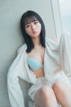 上村ひなの（日向坂46）写真集「そのままで」より。（撮影：藤原宏）