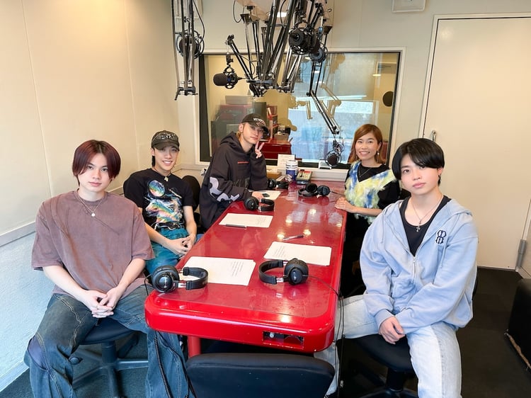 FM802「802 BINTANG GARDEN ～BMSG Radio Meeting～」出演者