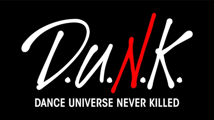 「D.U.N.K. -DANCE UNIVERSE NEVER KILLED-」ロゴ