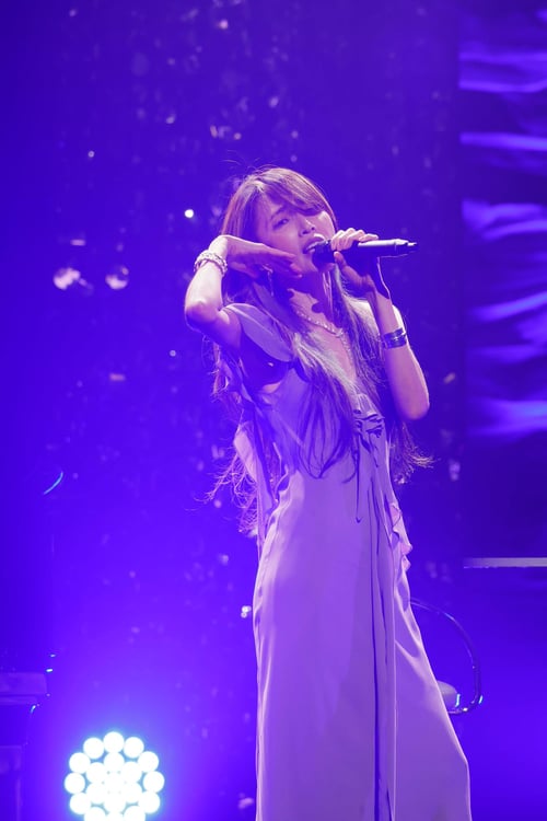 工藤静香。全国ツアー「Shizuka Kudo Acoustic Live Tour 2023」東京公演より。