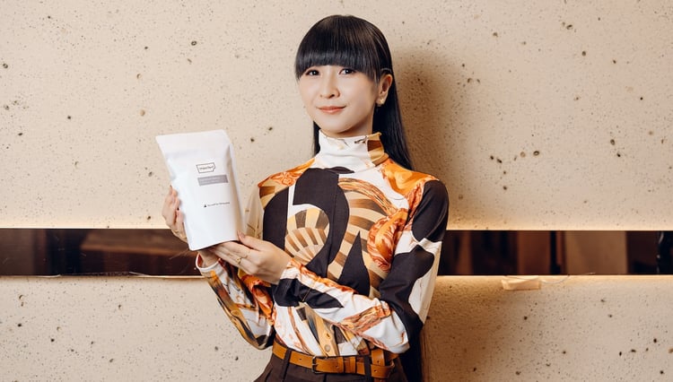 コーヒーのサブスクのアンバサダーに就任したかしゆか（Perfume）。