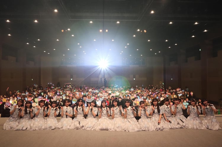 STU48「君は何を後悔するのか？」リリース記念イベントで撮影された集合写真。(c)STU