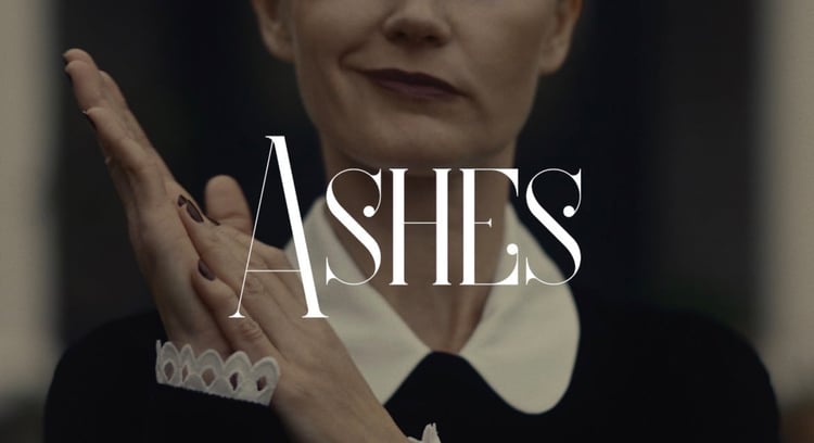 Superfly「Ashes」ミュージックビデオより。