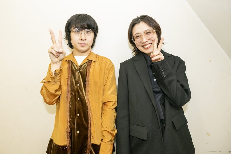 左から崎山蒼志、柴田聡子。（Photo by MAYUMI）