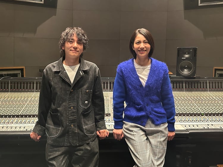 左から山村隆太（flumpool）、松下奈緒。