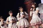 左から行天優莉奈、黒須遥香、山根涼羽。(c)AKB48