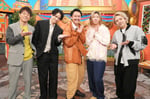 左から陣内智則、菊池風磨（timelesz）、丸山隆平（SUPER EIGHT）、藤澤涼架（Mrs. GREEN APPLE）、二宮和也。(c)日本テレビ