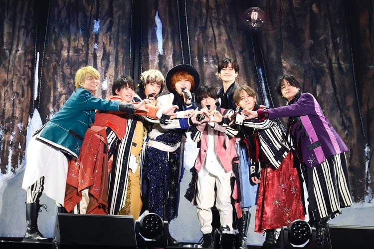 「Hey! Say! JUMP LIVE TOUR 2023-2024 PULL UP!」のライブ写真。