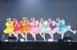「FRUITS ZIPPER 2nd ANNIVERSARY 超めでたいライブ～NEW KAWAII～」の様子。