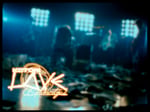 KOTORI「LOVE」ミュージックビデオのサムネイル。