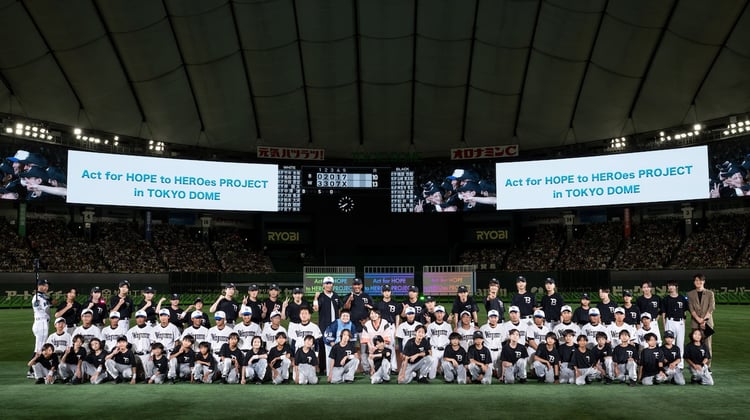 「Act for HOPE to HEROes PROJECT in TOKYO DOME」の出演者たち。(c)TOBE Co., Ltd.