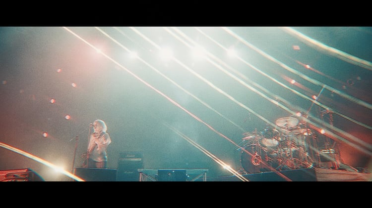 Tyrkouaz「Crush Core」ライブ映像より。