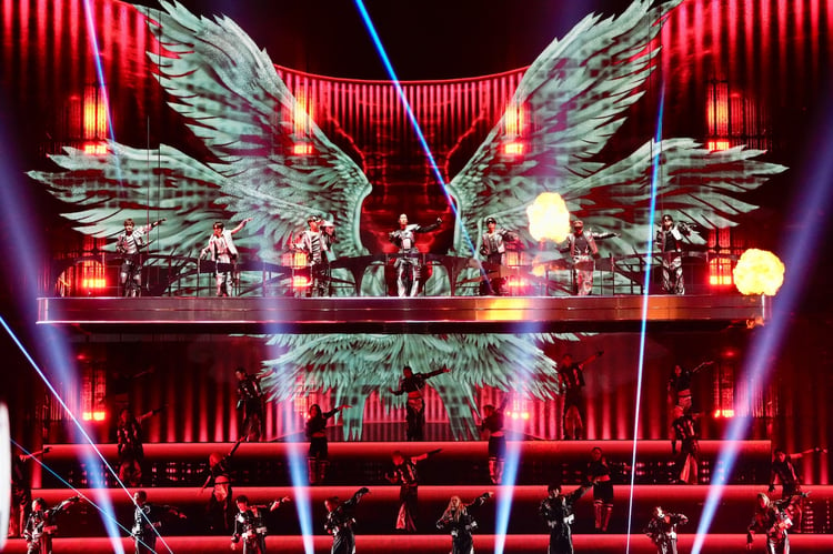 「三代目 J SOUL BROTHERS LIVE TOUR 2024 "ECHOES OF DUALITY"」初日公演の様子。