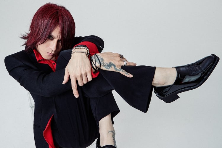 SUGIZO