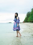 与田祐希（乃木坂46）3rd写真集「ヨーダ」通常版裏表紙。（撮影：細居幸次郎）