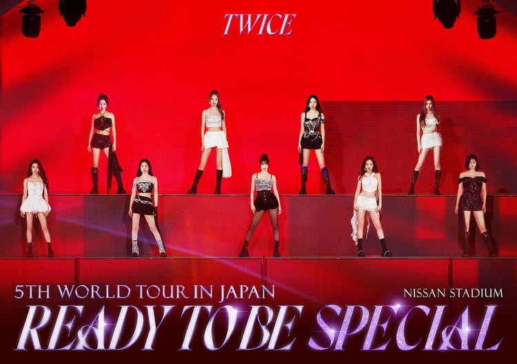 TWICE「TWICE 5TH WORLD TOUR 'READY TO BE' in JAPAN SPECIAL」通常盤