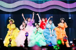 「FRUITS ZIPPER OFFICIAL FANCLUB LIVE -うぃーあーふるっぱー!!-」の様子。