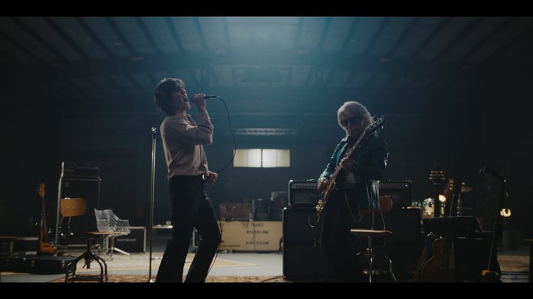 「熱い渇きに。B'z セッション」編より。