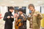 左から宮世琉弥、石崎ひゅーい、桐谷健太。