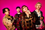 SUPER BEAVER。左から上杉研太（B）、藤原“37才”広明（Dr）、渋谷龍太（Vo）、柳沢亮太（G）。
