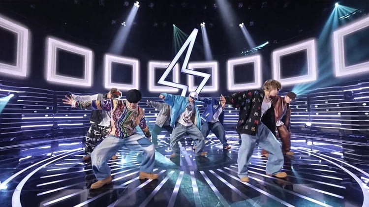 TBS系「CDTVライブ！ライブ！」で「GRIT」を披露するBE:FIRST。