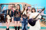 「沼にハマってきいてみた」より。左から、NANO（IS:SUE）、YUUKI（IS:SUE）、RINO（IS:SUE）、『ユイカ』。©NHK