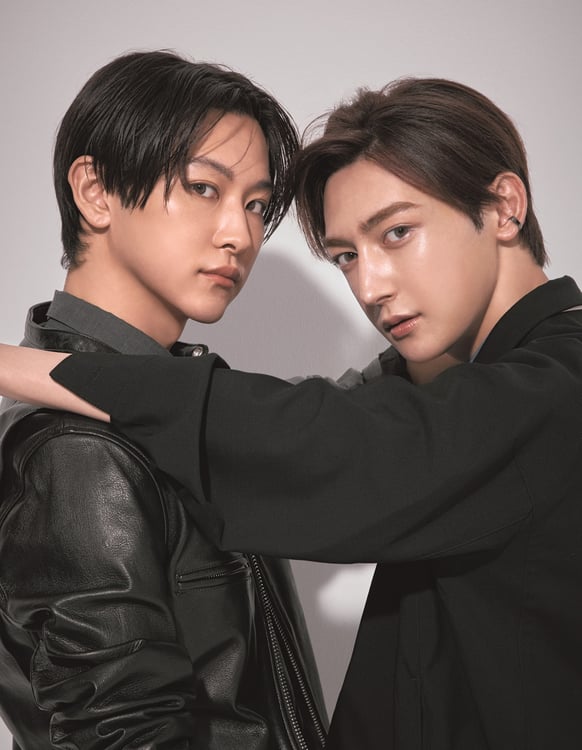 「美的」8月号よりROIROMのカット。