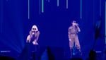 椎名林檎「生者の行進」ライブ映像より。