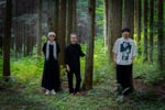 左から三枝晴美、須磨邦雄、須磨和声。