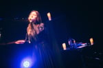 阿部真央（Photo by Kana Tarumi）
