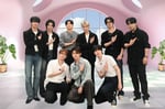 ATEEZと若井滉斗。©テレビ朝日