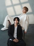 INIの尾崎匠海と藤牧京介の最新ビジュアル。©LAPONE ENTERTAINMENT